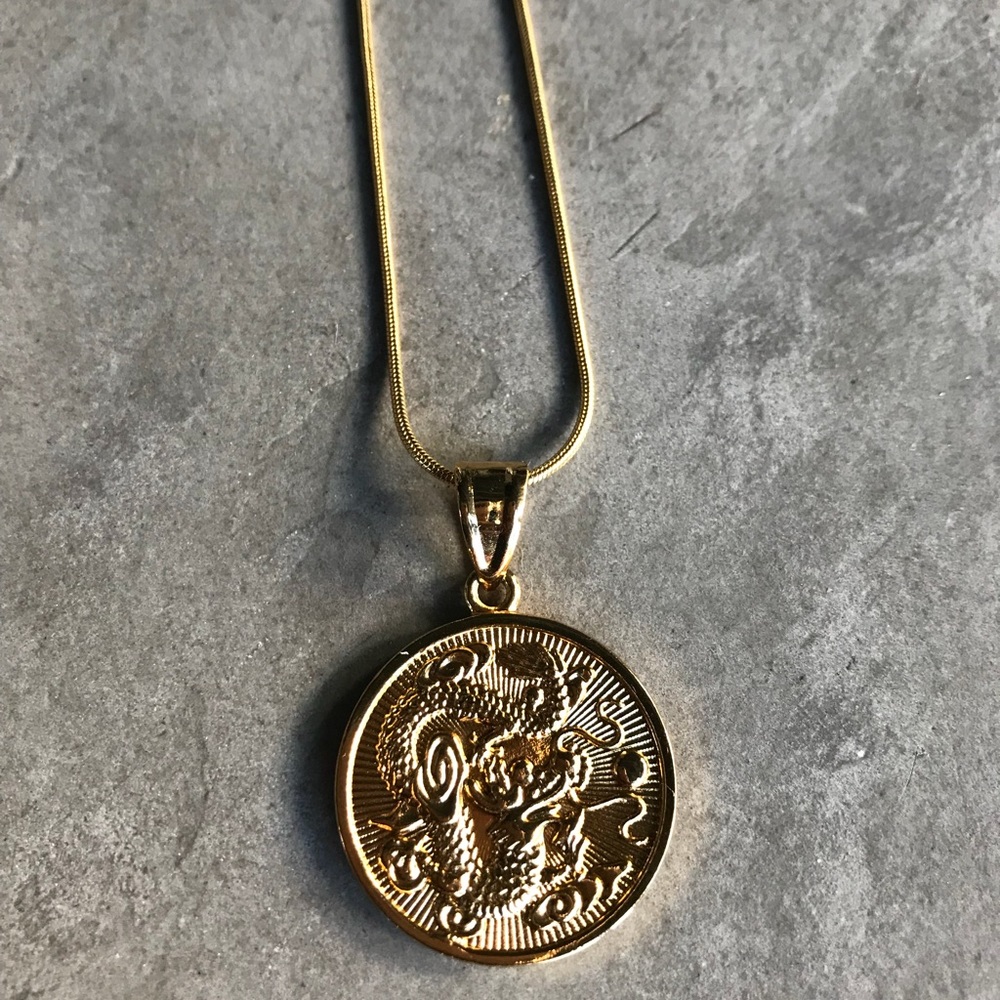 18k Gold Filled Medallion Pendant Necklace